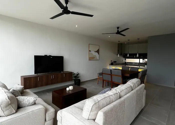 Luxury Villa 03